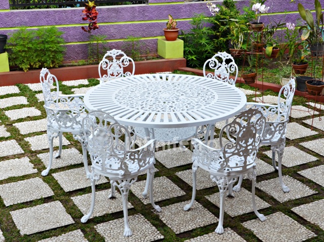 Hydra cast iron outdoor furniture