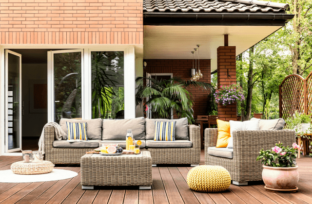 Outdoor Living Rooms