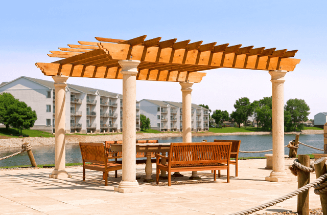 Pergolas: A Stylish Blend of Shade and Sun